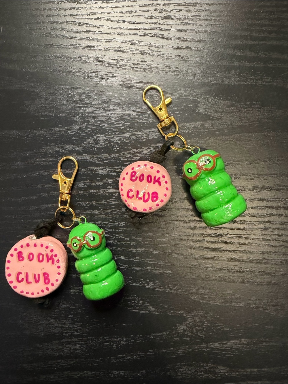 Book Club Worm Keychain x2 - Picture 2 of 2